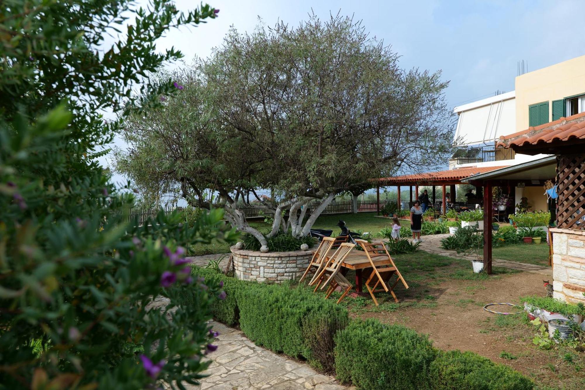 Agrotourism Himara Hotel Exterior photo
