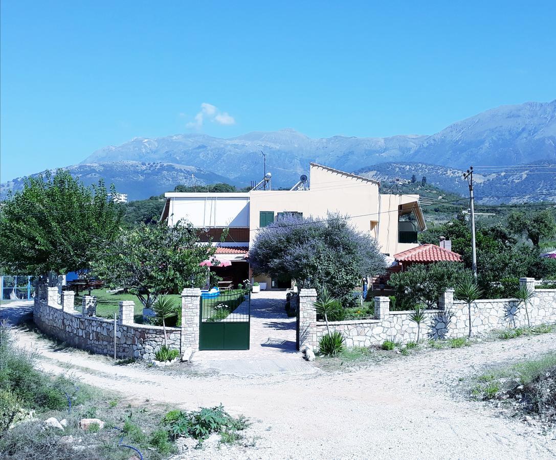 Agrotourism Himara Hotel Exterior photo